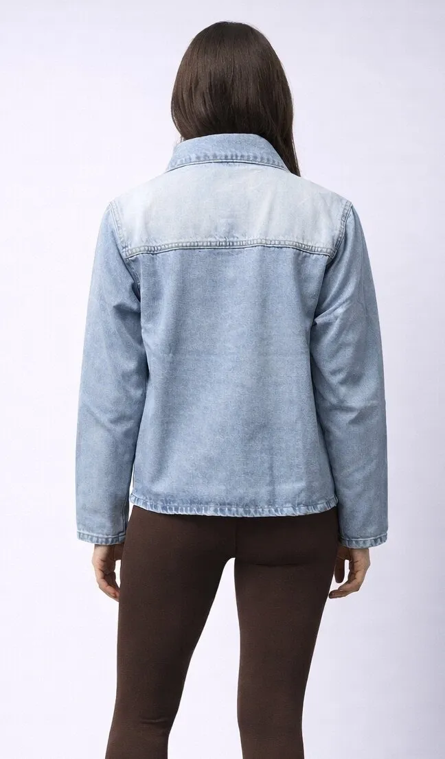 Cepli Düğmeli Açık Mavi Denim Ceket