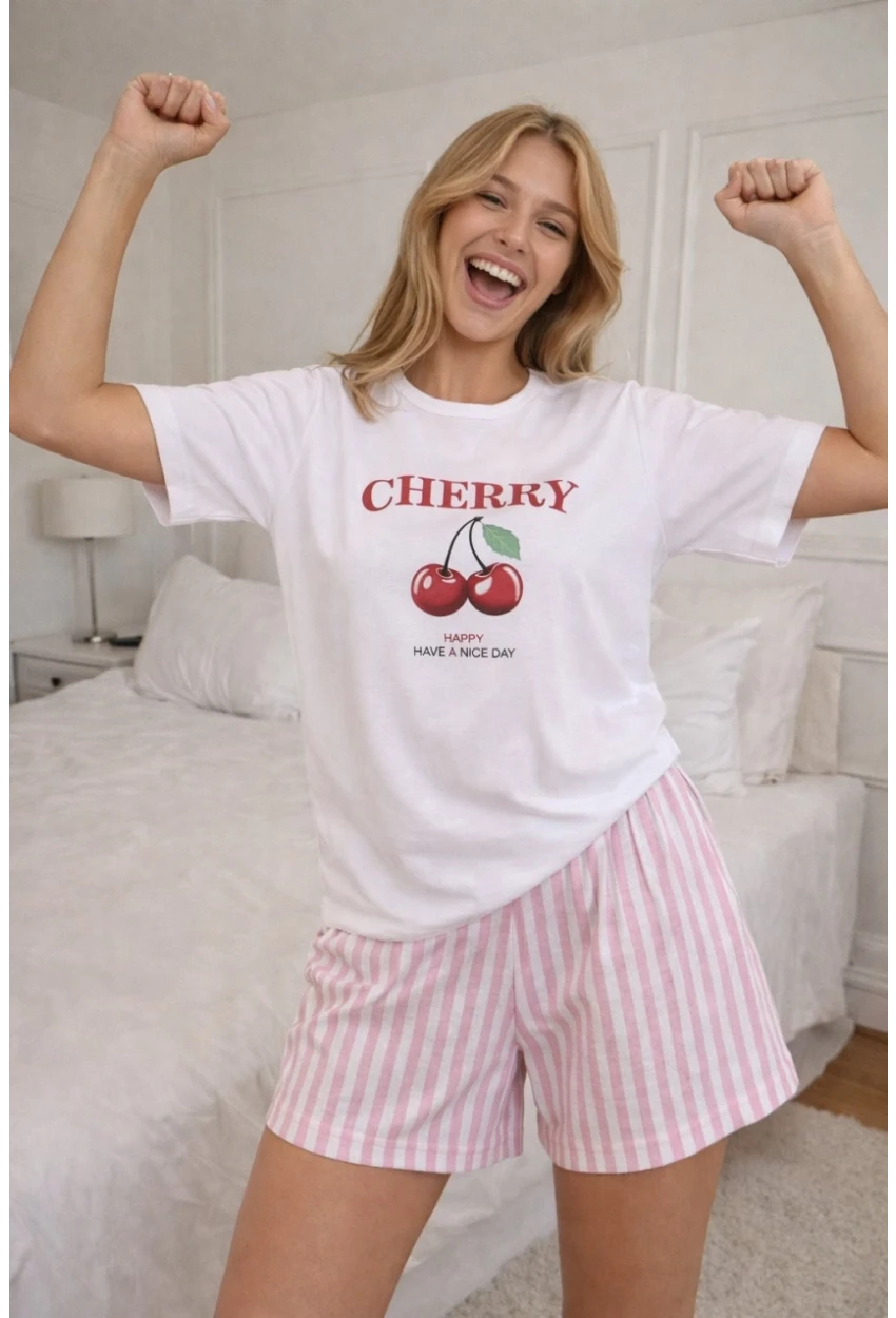 Cherry Baskılı Çizgili Şortlu Kadın Pijama Takımı – Beyaz/Pembe
