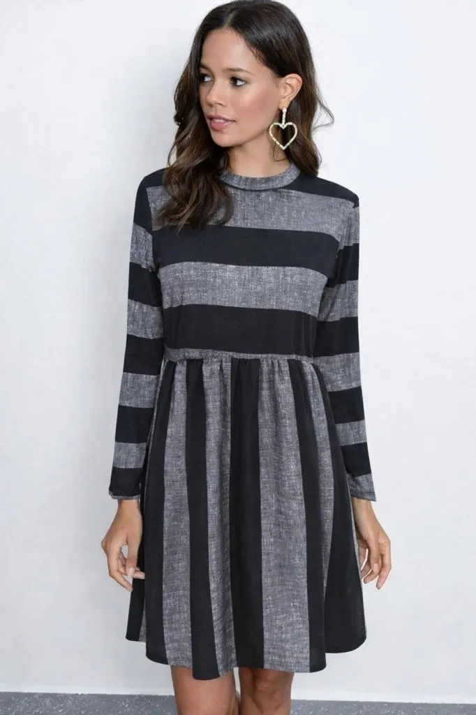 Çizgi Desenli Bisiklet Yaka Uzun Kollu Günlük Elbise – Gri Siyah