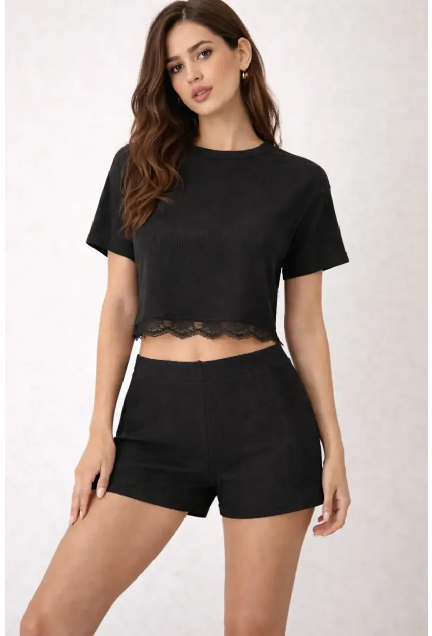 Dantel Detaylı Kaşkorse Şortlu Takım