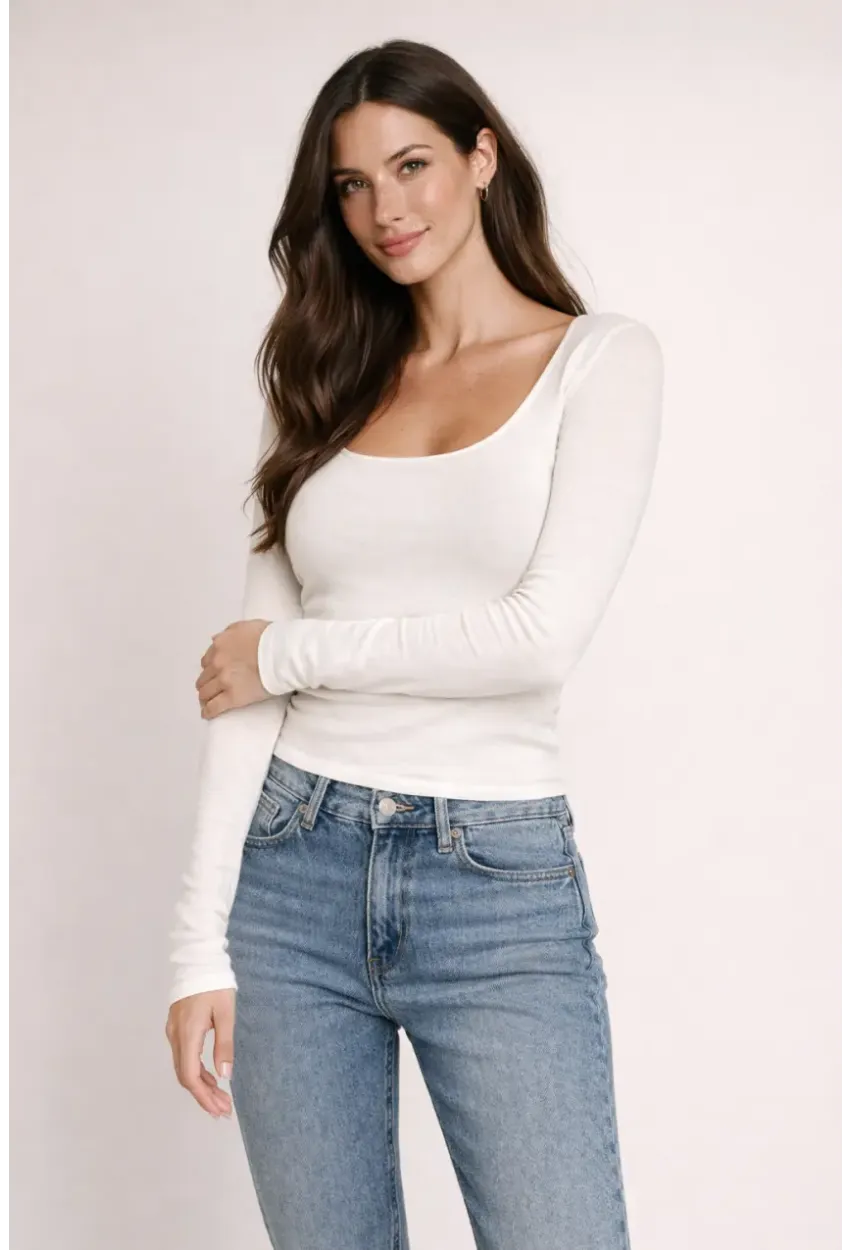 Ekru Kare Yaka Uzun Kollu Basic Bluz – Esnek Kumaş Günlük Şık Kadın Bluz