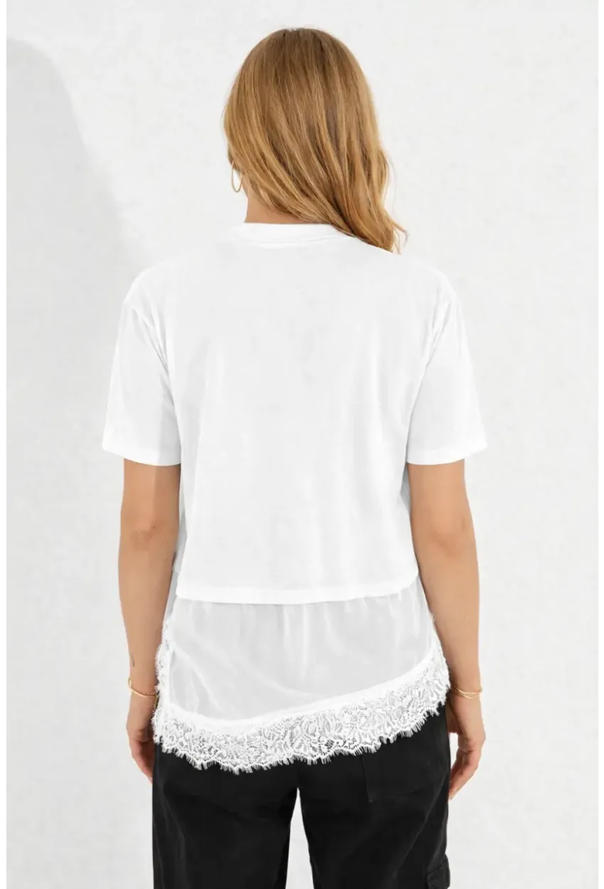 Kadın Beyaz Dantel Detaylı T-Shirt
