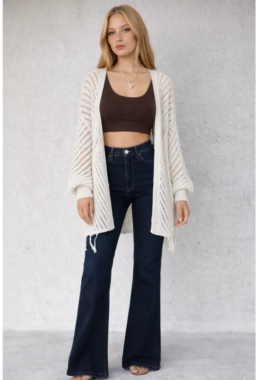 Kadın Beyaz Örgü Hırka Püskül ve Elmas Desen Detaylı