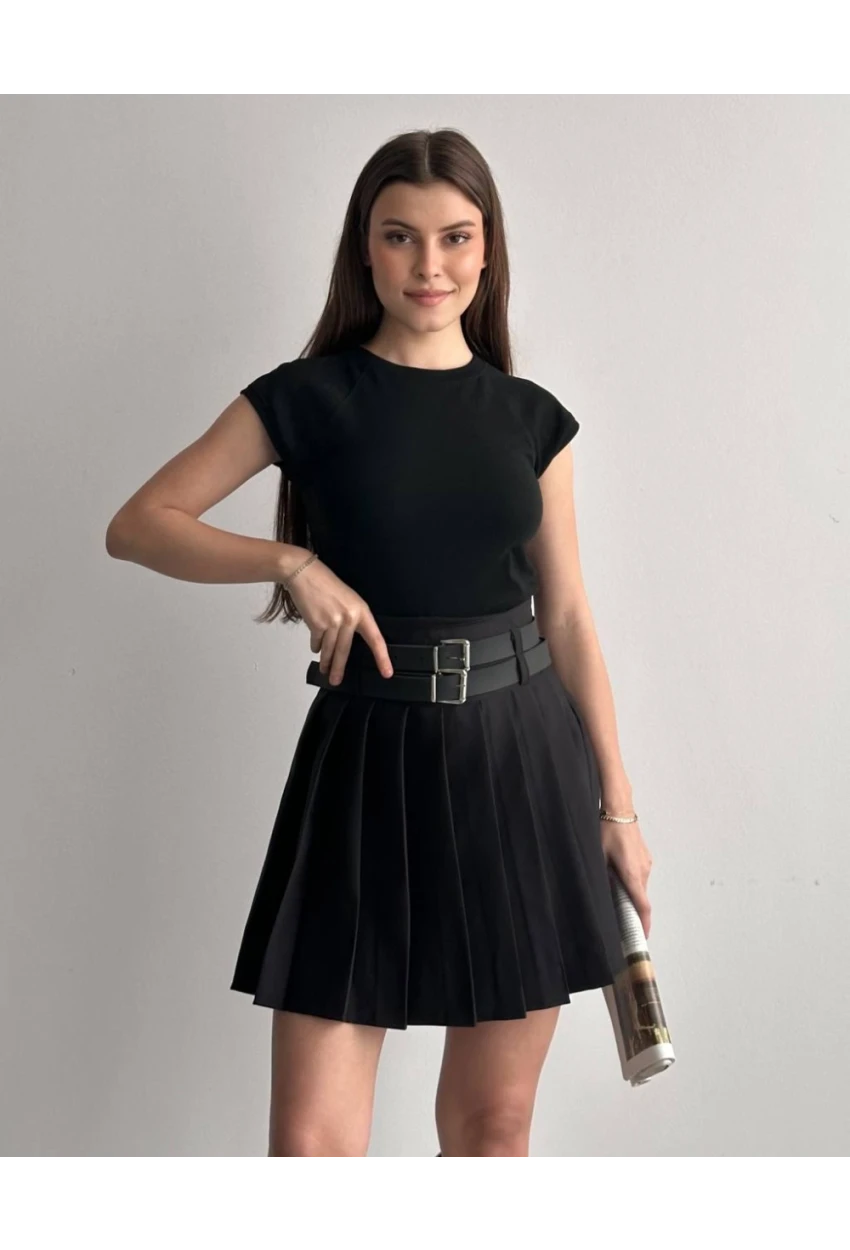 Kadın Çift Kemerli Şortlu Pileli Etek Siyah