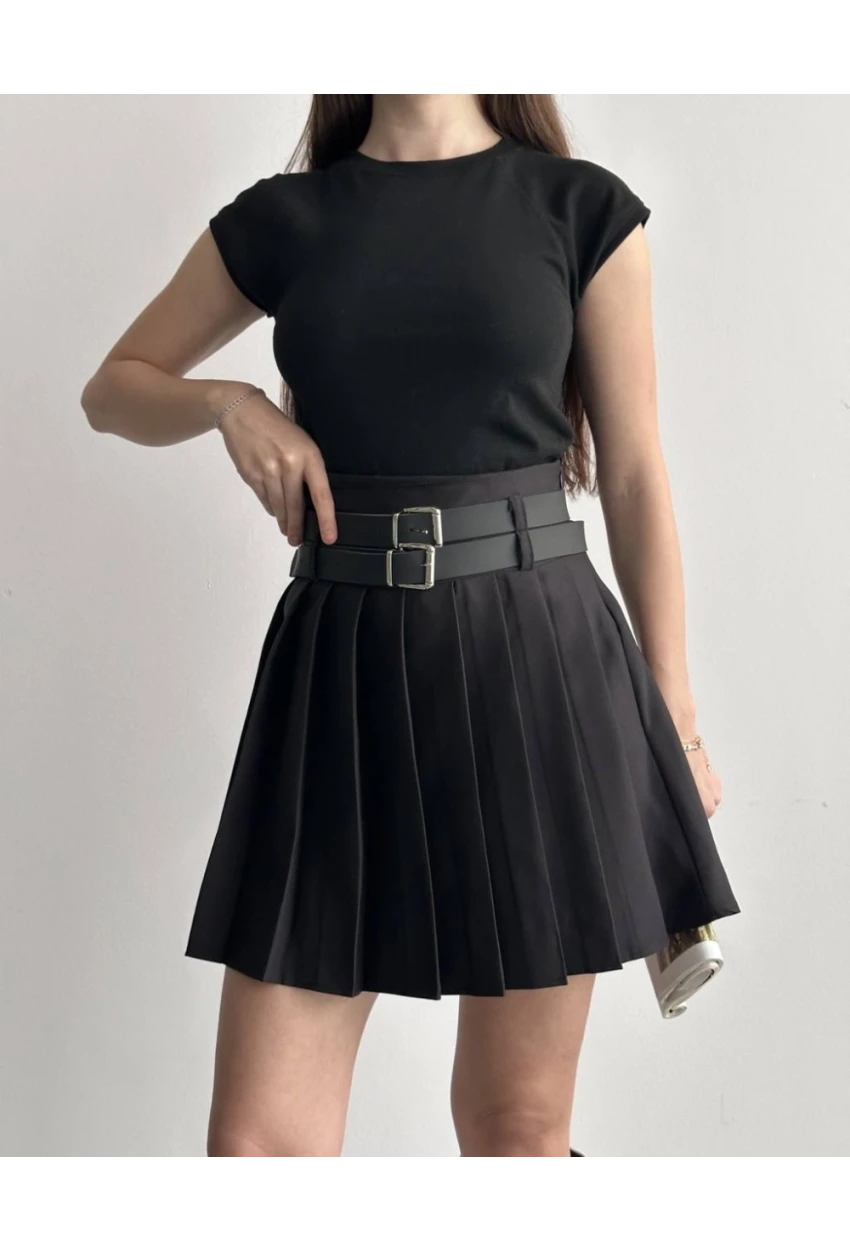 Kadın Çift Kemerli Şortlu Pileli Etek Siyah