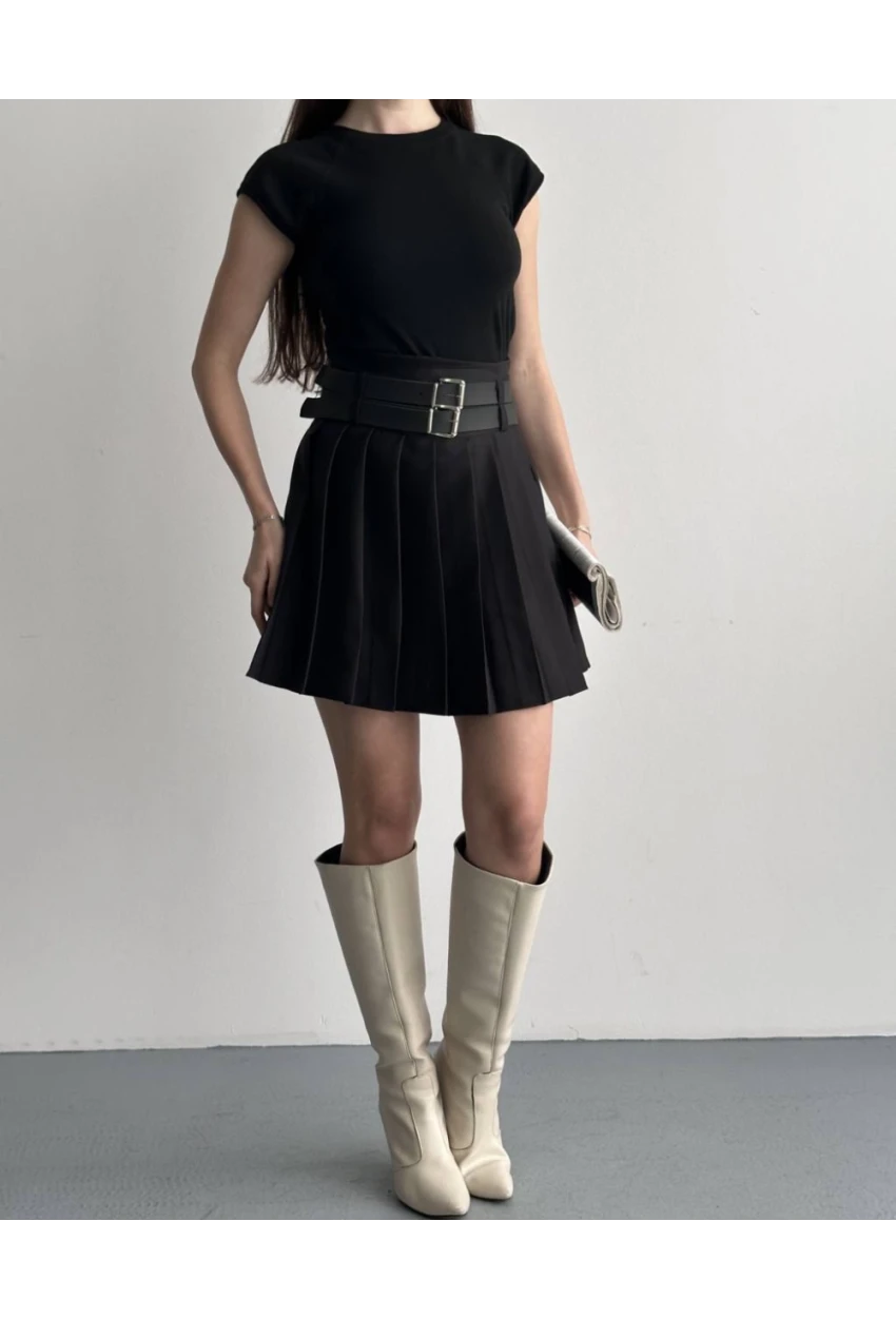 Kadın Çift Kemerli Şortlu Pileli Etek Siyah