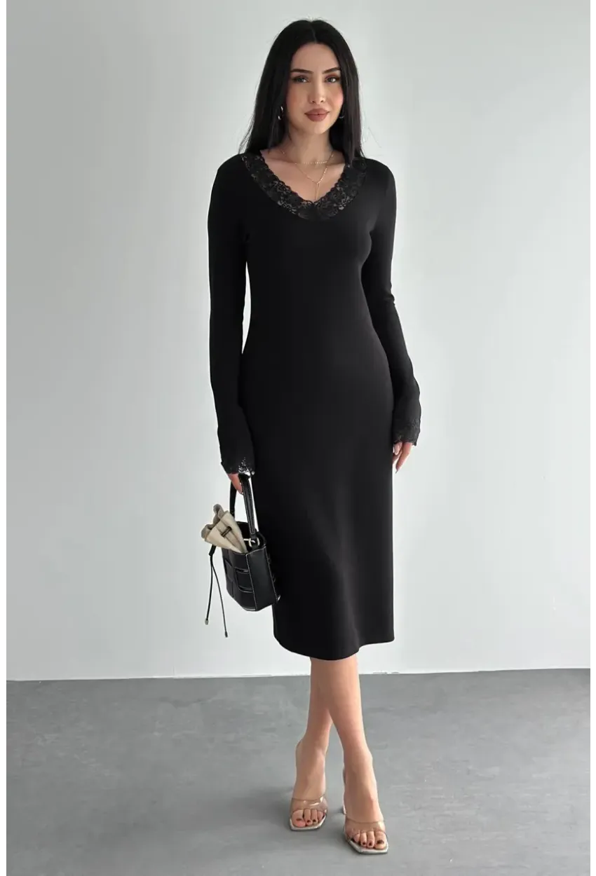 Kadın Dantel Detaylı V Yaka Elbise – Uzun Kollu Şık Günlük Elbise