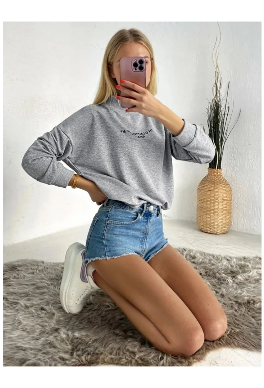 Kadın Dik Yaka Oversize Sweatshirt Yazı Baskılı