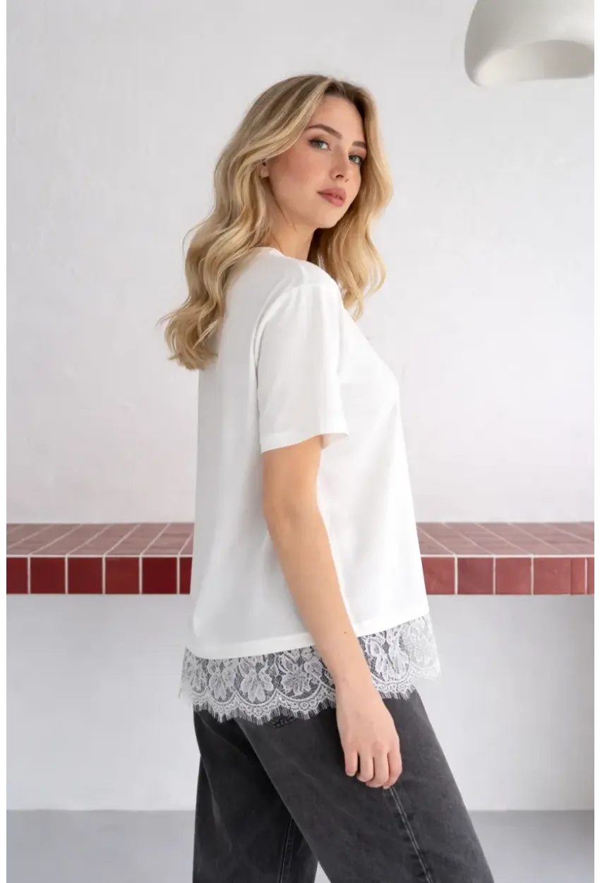 Kadın Eteği Dantel Detay T-shirt Beyaz