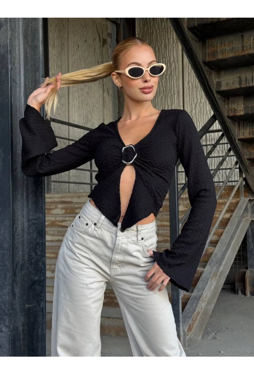 Kadın Göğüs Halka Aksesuar Detaylı Bluz