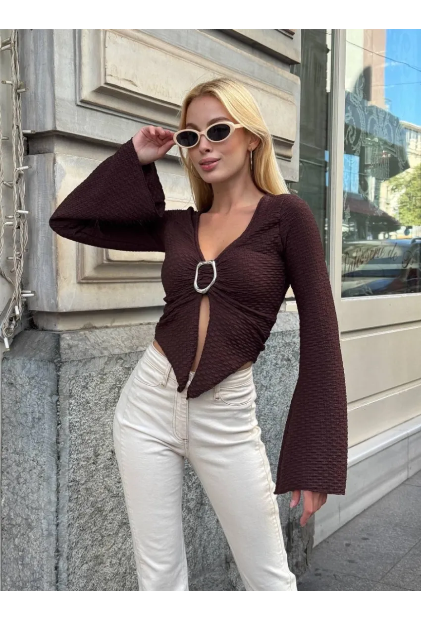 Kadın Göğüs Halka Aksesuar Detaylı Bluz