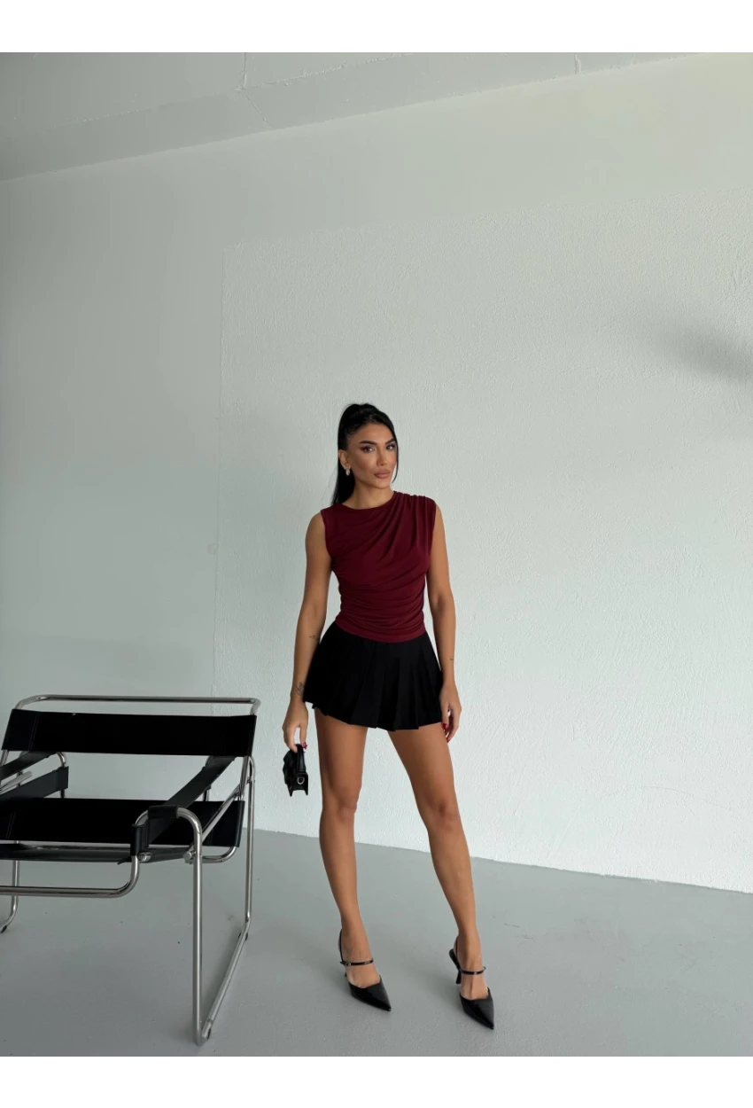 Kadın Kolsuz Dökümlü Sandy Kumaş Bluz Bordo