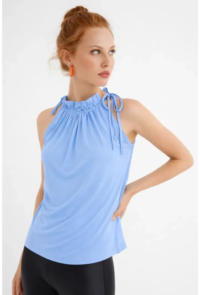 Kadın Mavi Yakası Fırfırlı Kolsuz Bluz BTH01