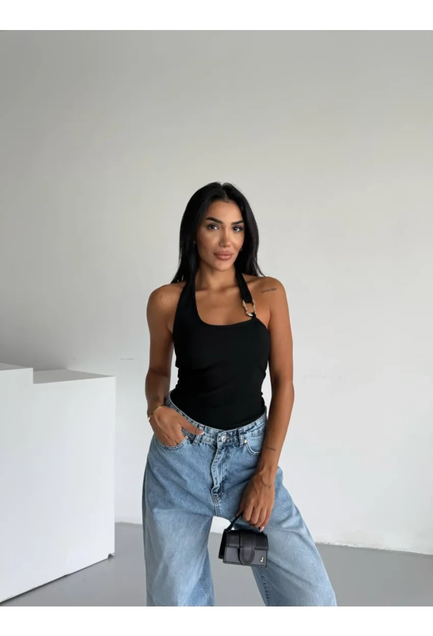 Kadın Omuz Toka Detay Bluz Siyah