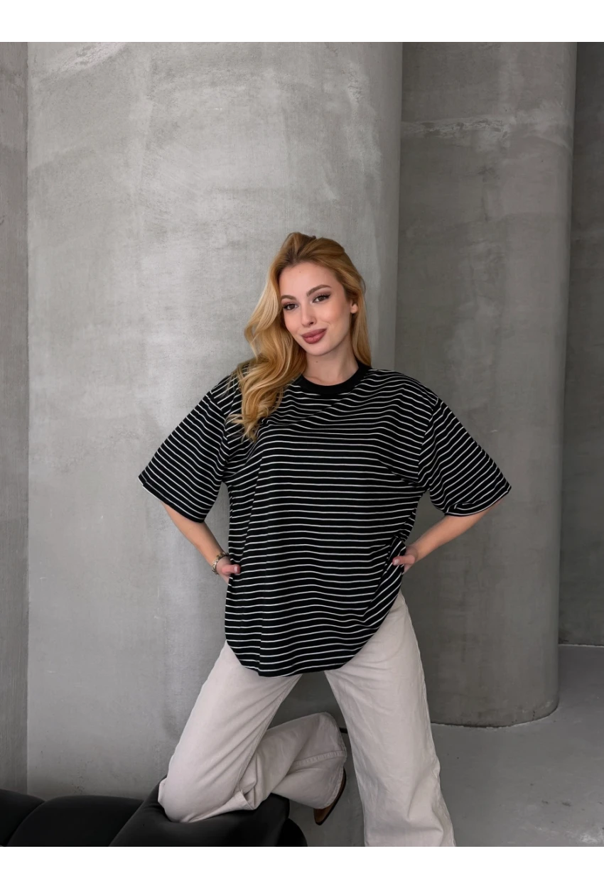 Kadın Oversize Çizgili Tişört Siyah