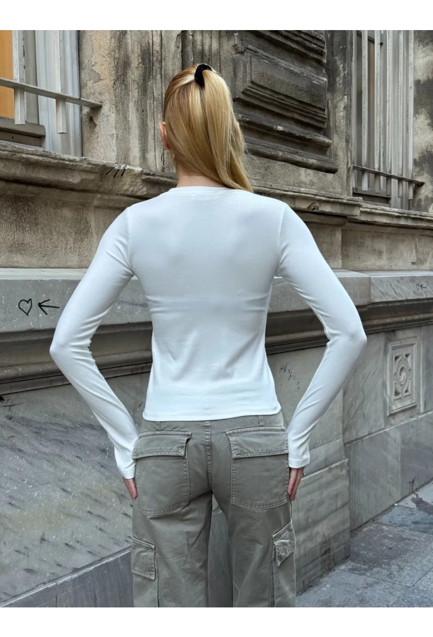Kadın Parmak Geçmeli Uzun Kollu Bluz Beyaz