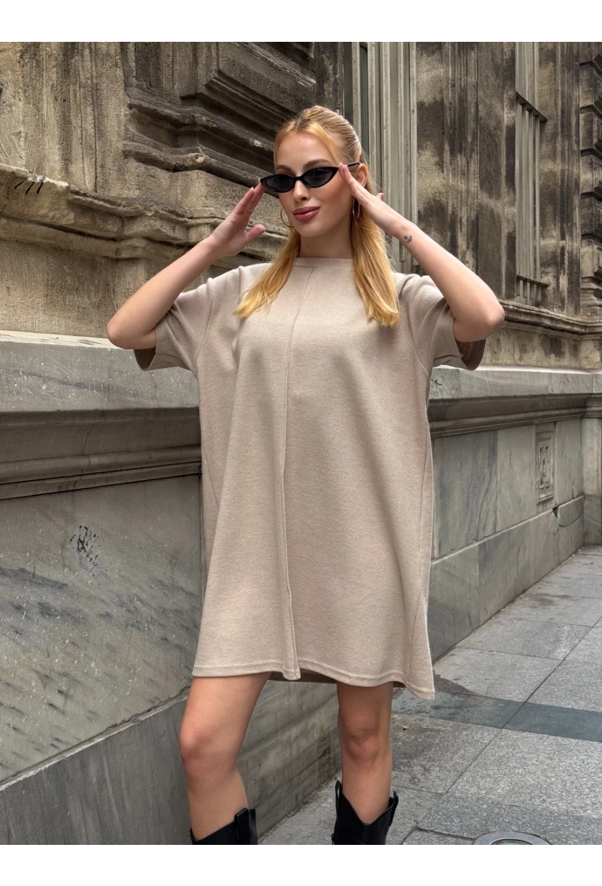 Kadın Rahat Kesim Soft Kısa Elbise Bej