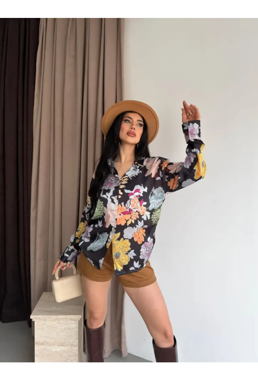 Kadın Renkli Çiçek Desenli Saten Gömlek