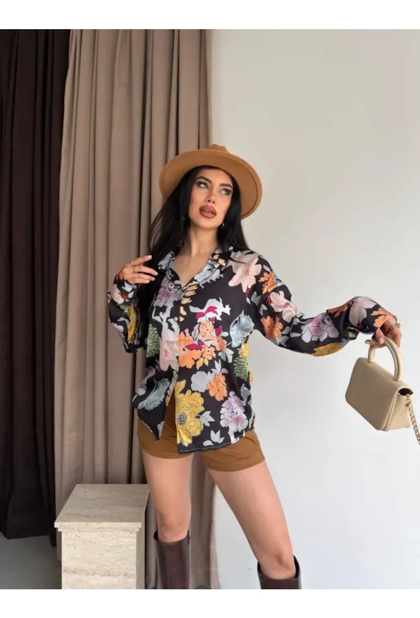 Kadın Renkli Çiçek Desenli Saten Gömlek