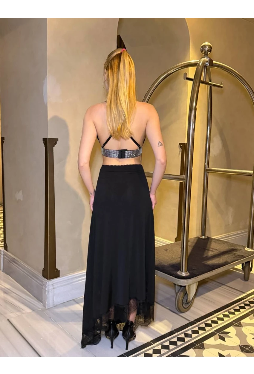 Kadın Sandy Kumaş Dantel Detaylı Yırtmaçlı Uzun Siyah Etek