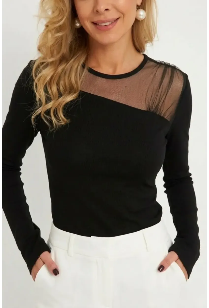 Kadın Siyah Tül Detaylı Bluz
