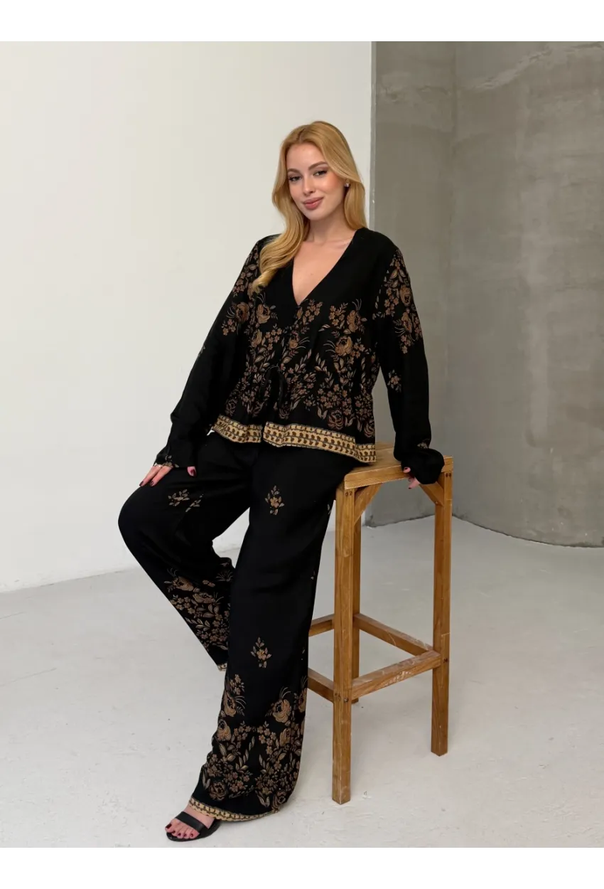 Kadın Viskon Kumaş Desenli V Yaka Kuşaklı Alt Üst Takım Siyah