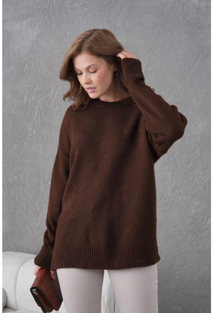 Kahve  Yumuşak Dokulu Uzun Kollu Triko Kazak