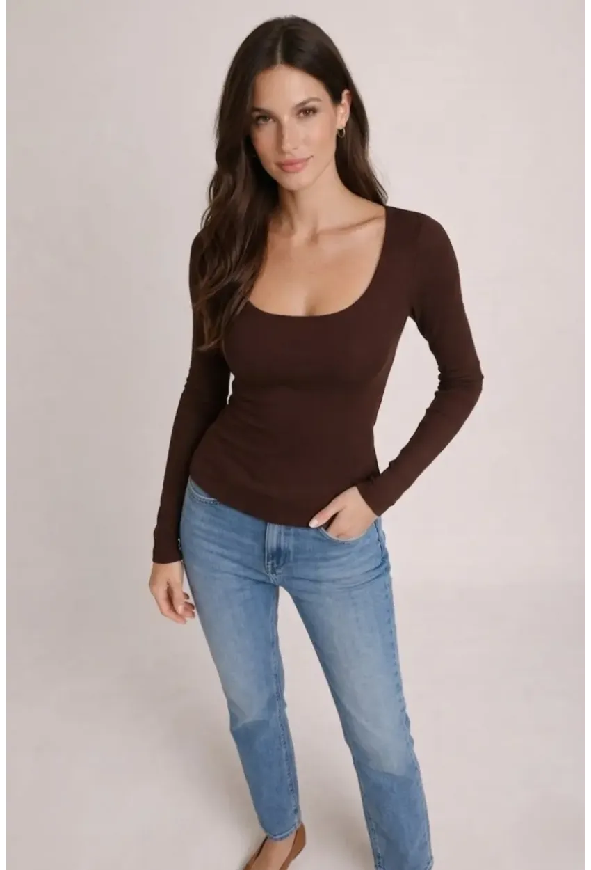 Kahverengi Kare Yaka Uzun Kollu Basic Bluz – Esnek Kumaş Günlük Şık Kadın Bluz