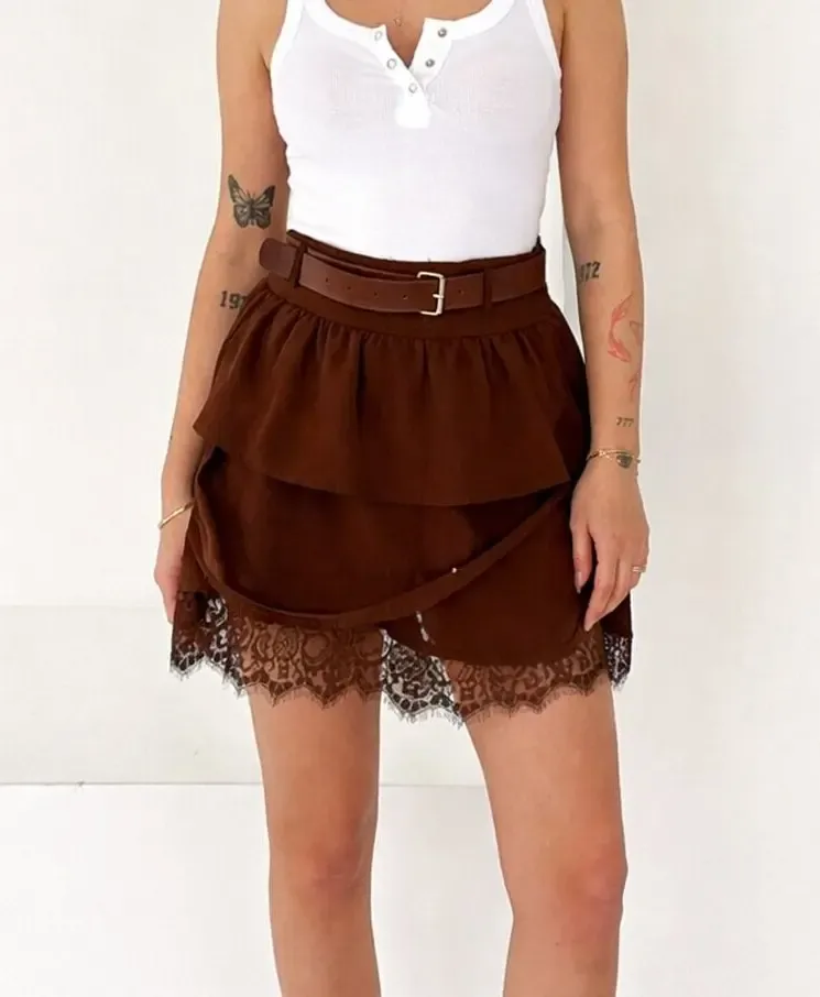 Kat Kat Dantel Detaylı Şort Etek