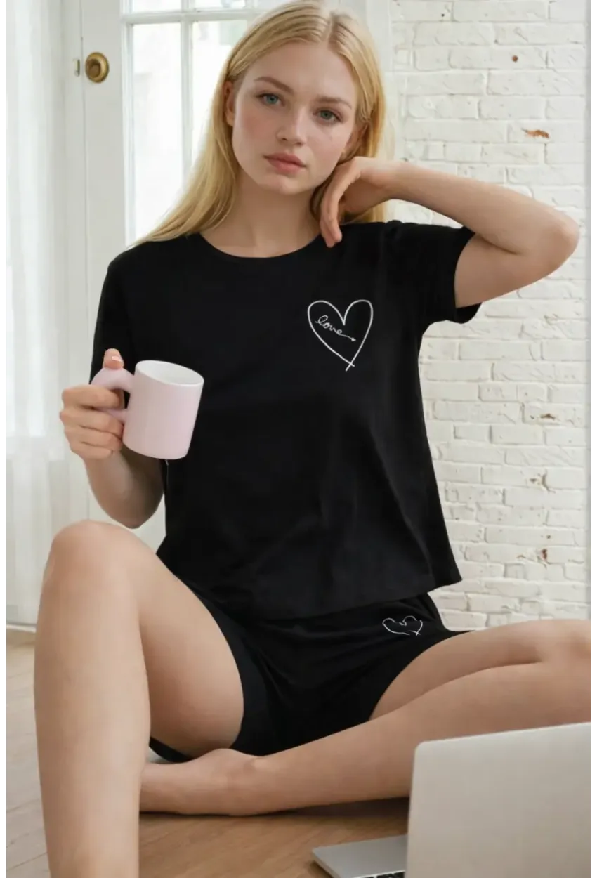 Kısa Kollu Rahat Kesim Pijama Takımı