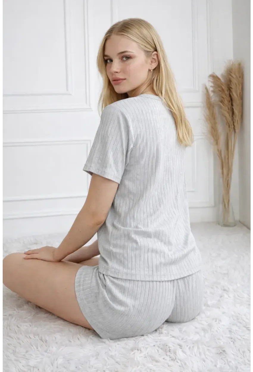 Kısa Kollu Rahat Kesim Pijama Takımı