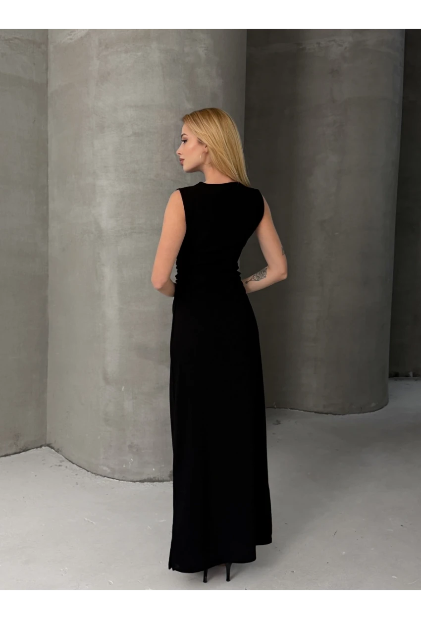 Kolsuz Bisiklet Yaka Yırtmaçlı Uzun Elbise Siyah