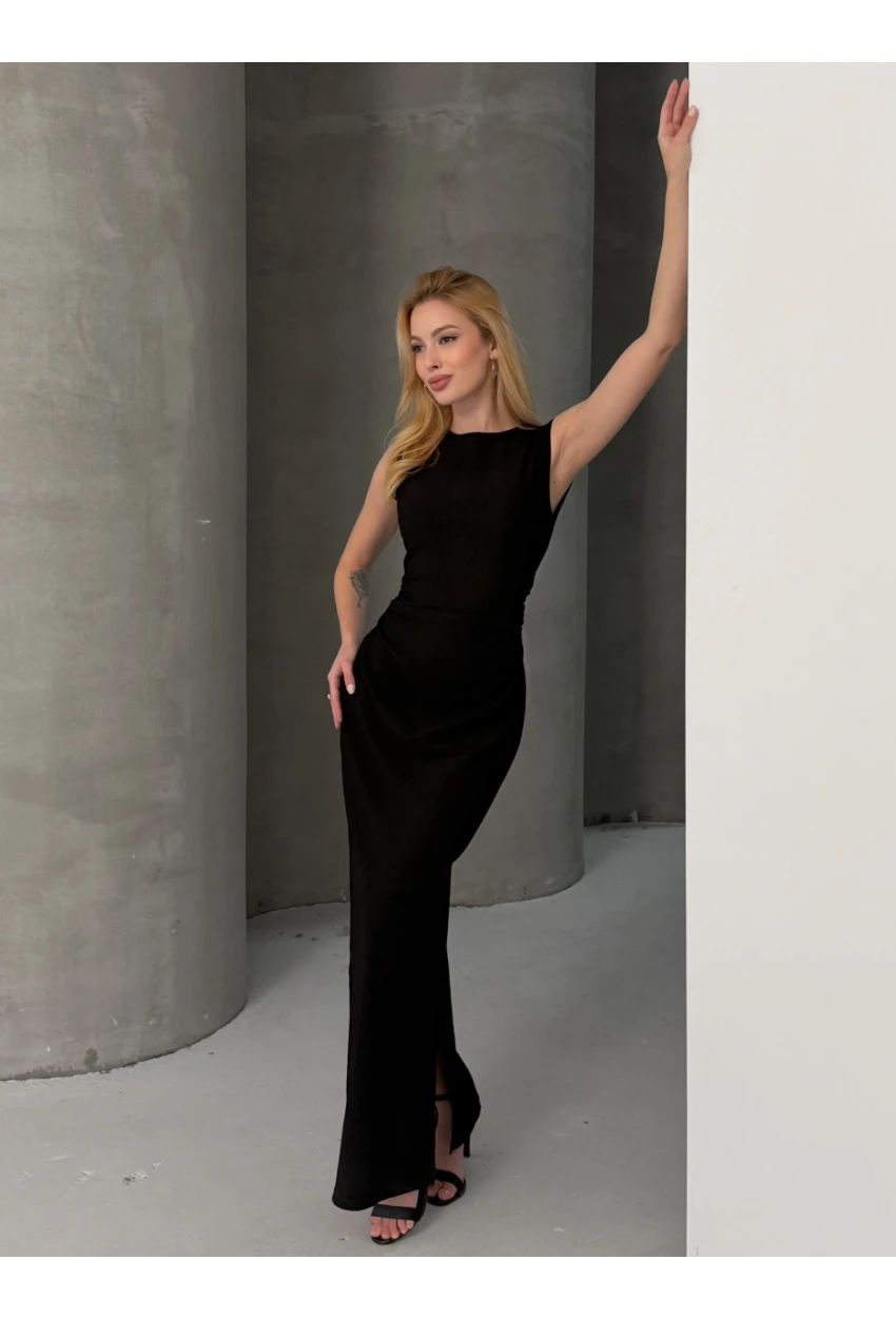 Kolsuz Bisiklet Yaka Yırtmaçlı Uzun Elbise Siyah