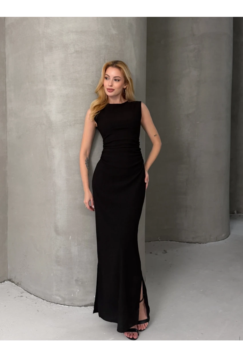 Kolsuz Bisiklet Yaka Yırtmaçlı Uzun Elbise Siyah