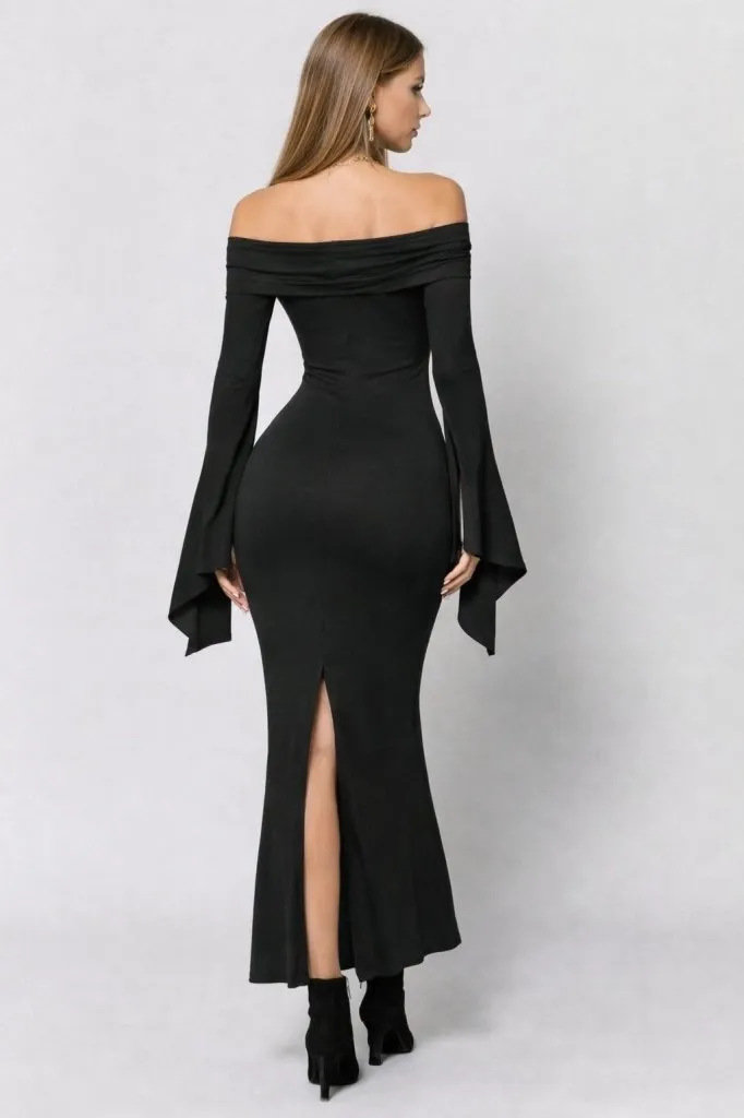 Madonna Yaka Yırtmaç Kollu Uzun Siyah Elbise
