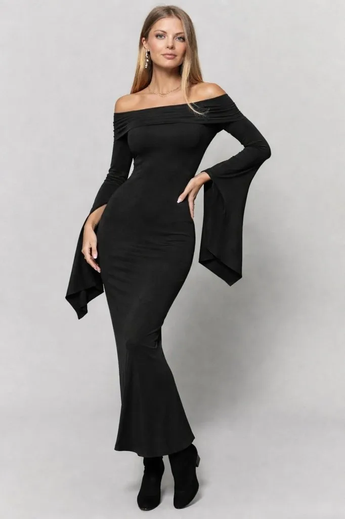 Madonna Yaka Yırtmaç Kollu Uzun Siyah Elbise