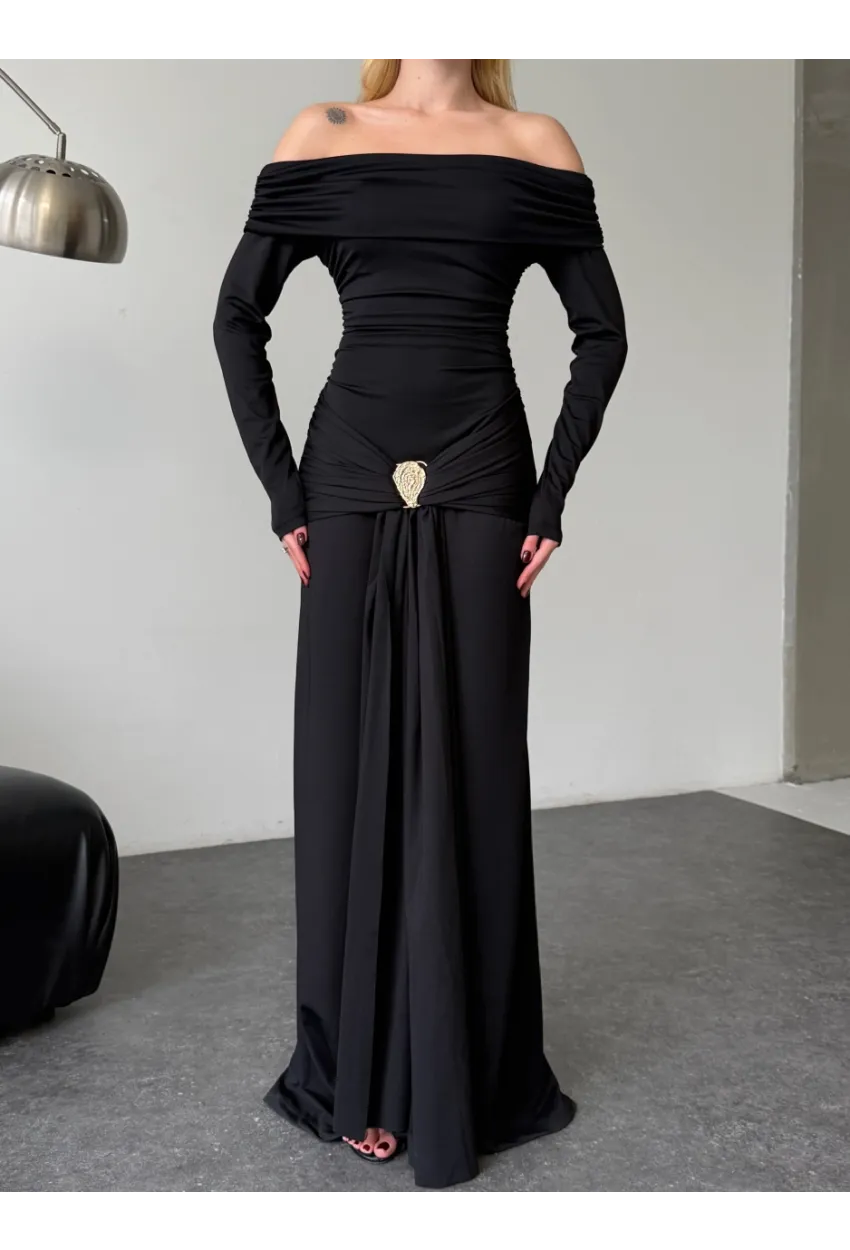 Modal Kumaş Metal Aksesuar Detaylı Maxi Boy Elbise Siyah