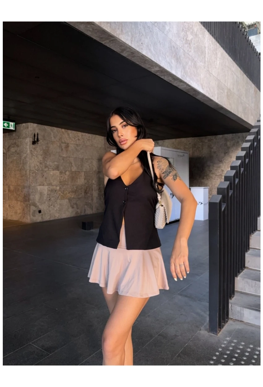 Önü Düğmeli Boyundan Bağlamalı Siyah Bluz