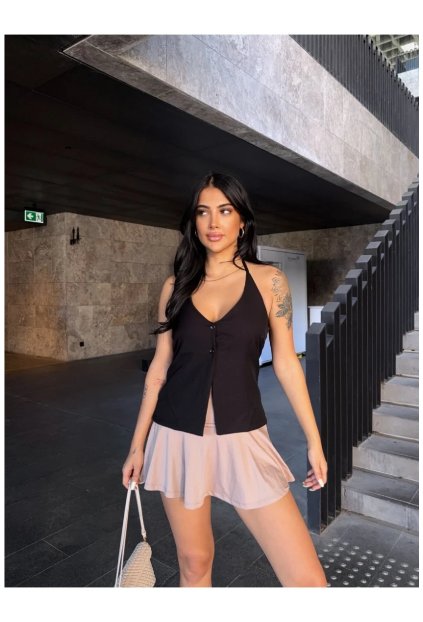 Önü Düğmeli Boyundan Bağlamalı Siyah Bluz