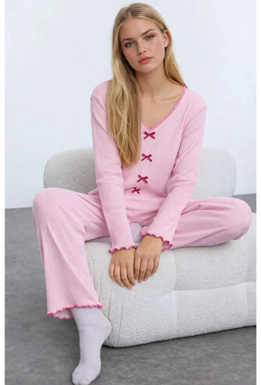 Pamuklu Dantel ve Fiyonk Detaylı Fitilli Örme Pijama Takımı