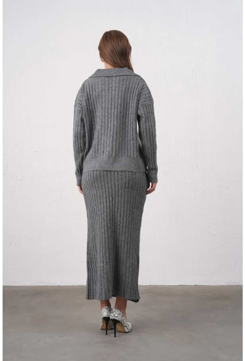 Polo Yaka Yarım Pat Örgü Detay Kazak Etek İkili Triko Takım