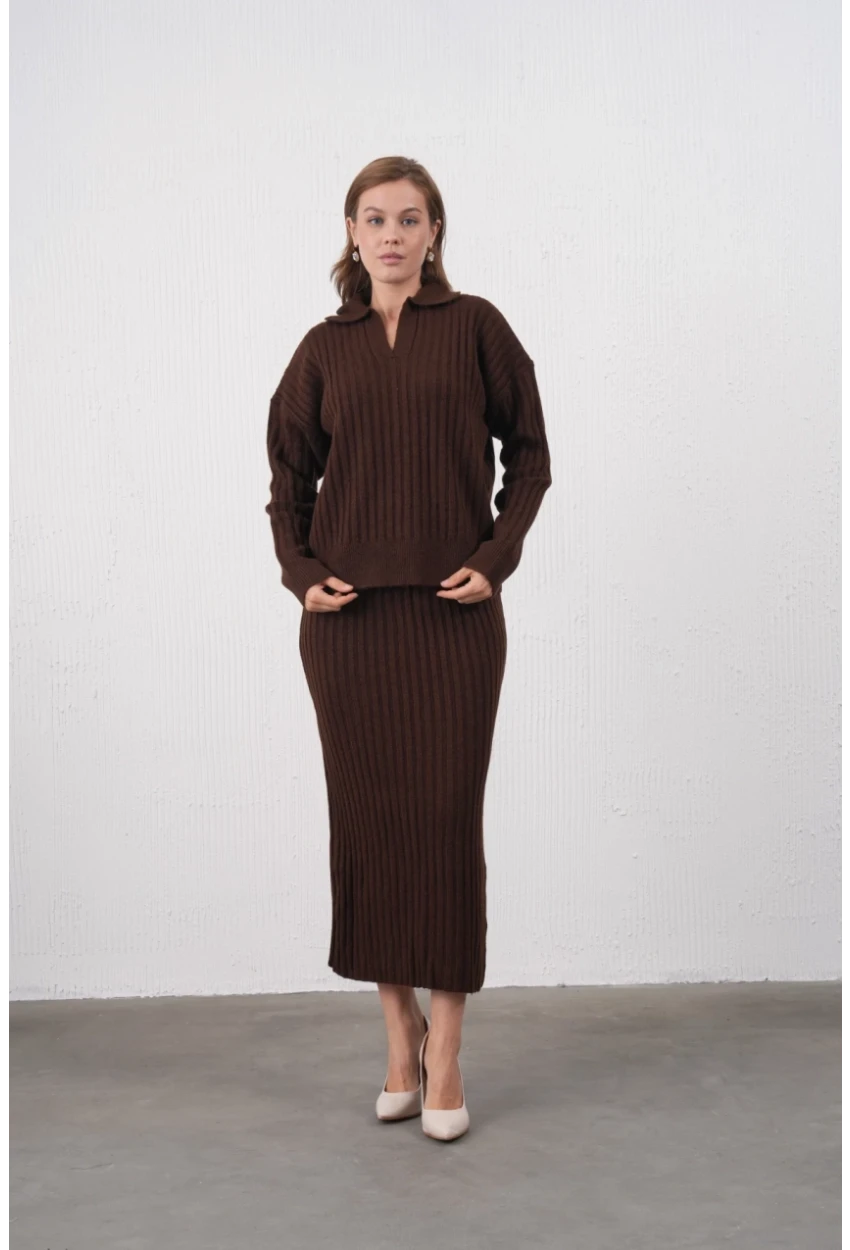 Polo Yaka Yarım Pat Örgü Detay Kazak Etek İkili Triko Takım