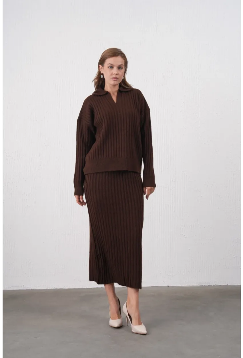 Polo Yaka Yarım Pat Örgü Detay Kazak Etek İkili Triko Takım