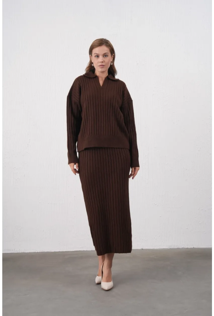 Polo Yaka Yarım Pat Örgü Detay Kazak Etek İkili Triko Takım