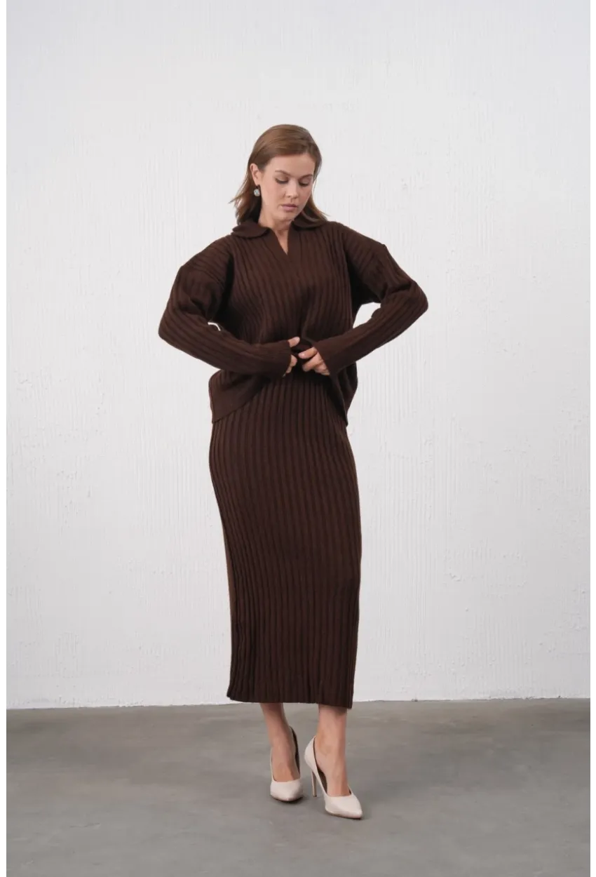 Polo Yaka Yarım Pat Örgü Detay Kazak Etek İkili Triko Takım