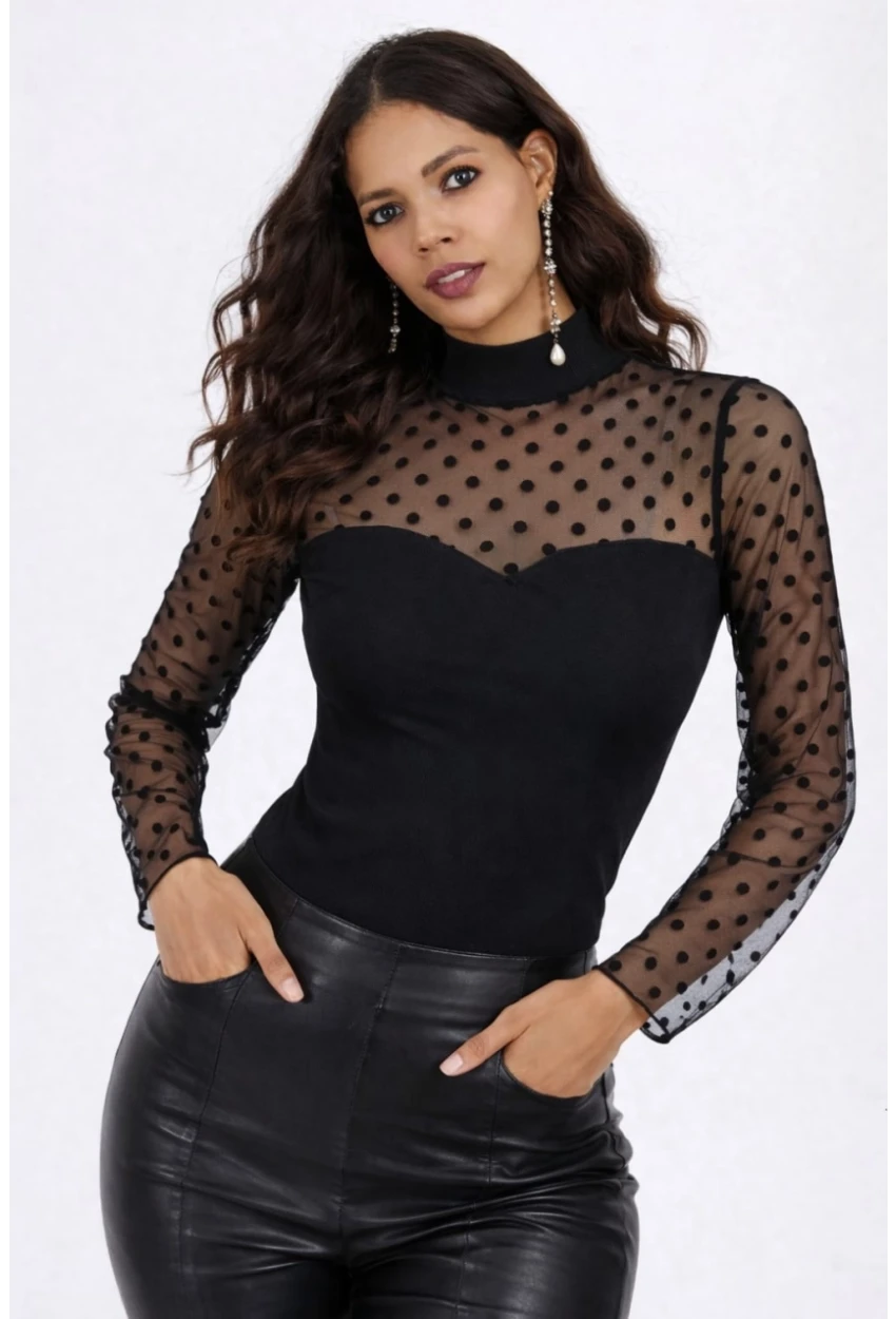 Puantiye Tül Detaylı Yarım Balıkçı Yaka Siyah Bluz
