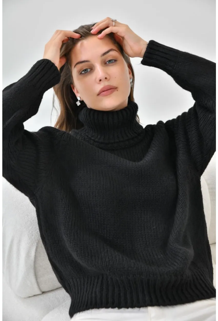 Siyah Balıkçı Yaka Oversize Triko Kazak