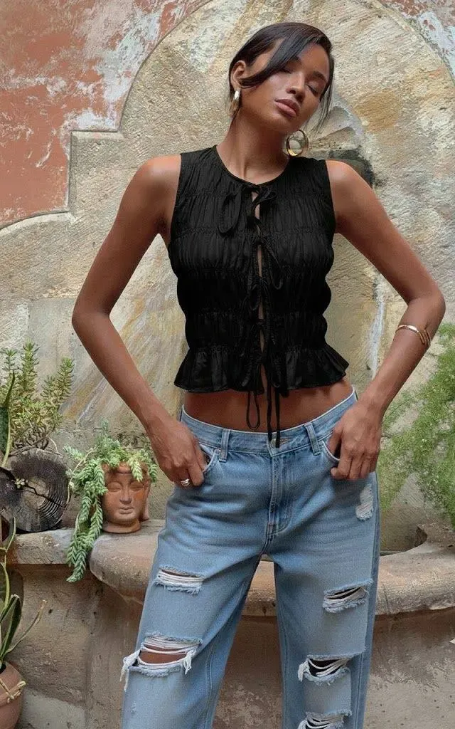 Siyah Büzgülü Bağlamalı Crop Bluz Bohem Şık Gipe Detaylı