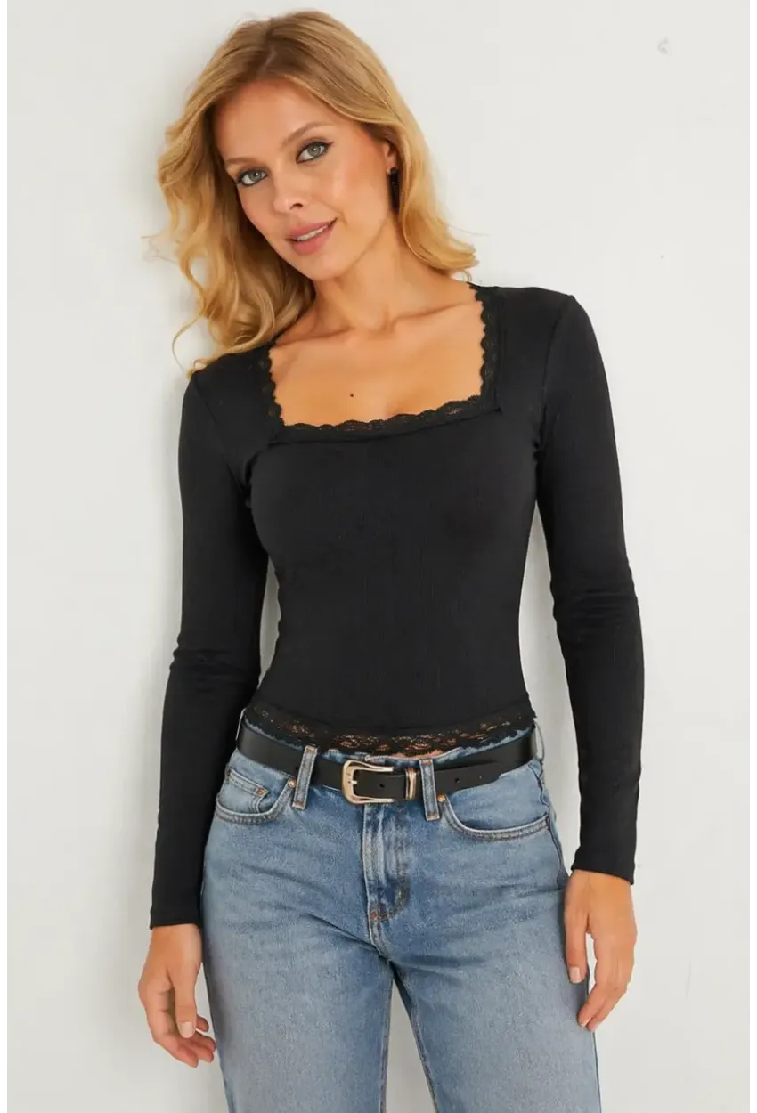 Siyah Kare Yaka Dantel Detaylı Uzun Kollu Kaşkorse Bluz