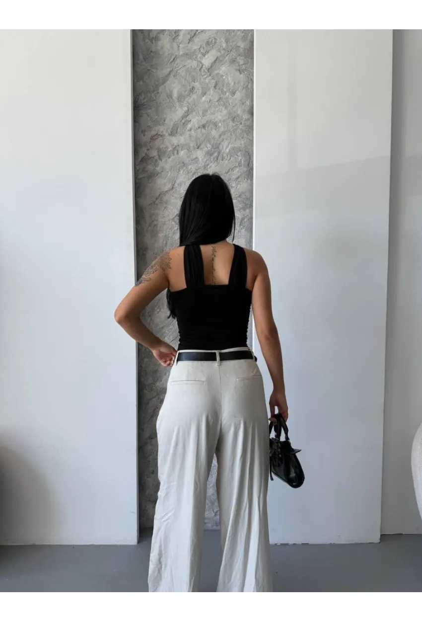 Siyah Sandy Kumaş Yaka Detay Bluz